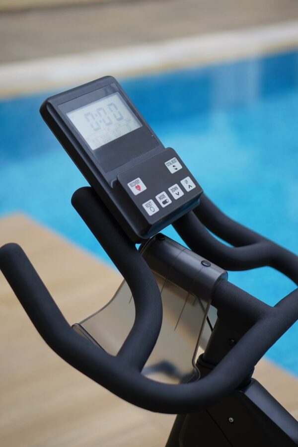 VELO SPINNING 120 KG HIT UP SPORT<p style="margin-top: 4px; font-family: Arial, sans-serif; color: green; font-weight: bold;">         En stock     </p><div style="margin: 20px 0;">     <a href="tel:+21629972043" style="display: inline-block; padding: 12px 24px; background-color: #4CAF50; color: white; text-decoration: none; border-radius: 4px; font-weight: bold; font-family: Arial, sans-serif; transition: background-color 0.3s;">         Demander un devis     </a>     <p style="margin-top: 8px; font-family: Arial, sans-serif; color: #333;">         Téléphone : <strong>+216 29 972 043</strong>     </p> </div> - Image 2